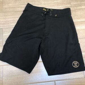 DA HUI Hawaii Black Board Shorts Size 32